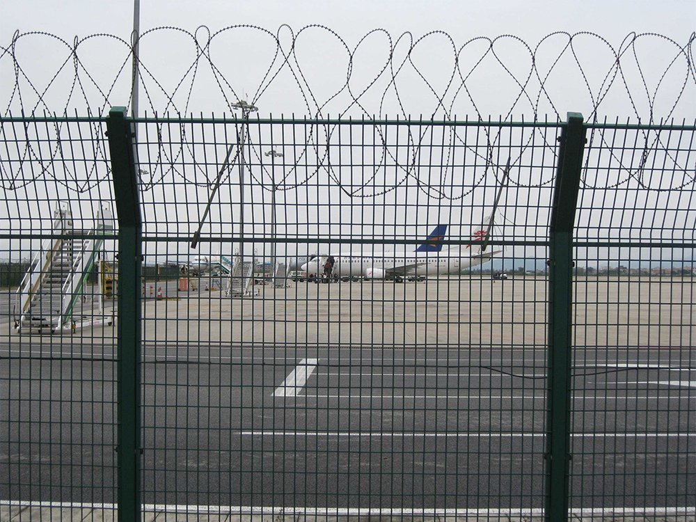 機(jī)場隔離網(wǎng)